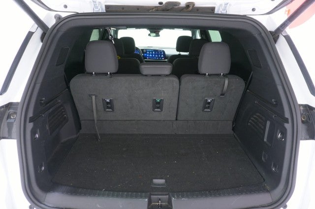 2025 Chevrolet Traverse FWD LT