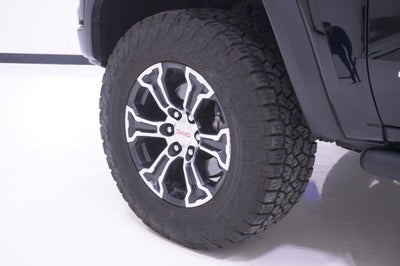 2025 GMC Canyon 4WD AT4