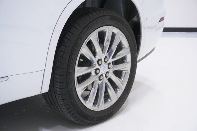 2025 Cadillac XT6 FWD Premium Luxury