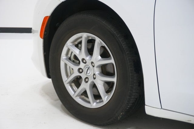 2022 Chrysler Voyager (fleet-only) LX