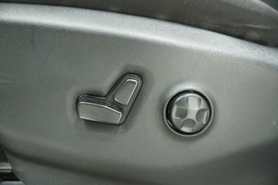 2022 Chrysler Voyager (fleet-only) LX