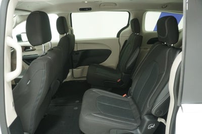 2022 Chrysler Voyager (fleet-only) LX