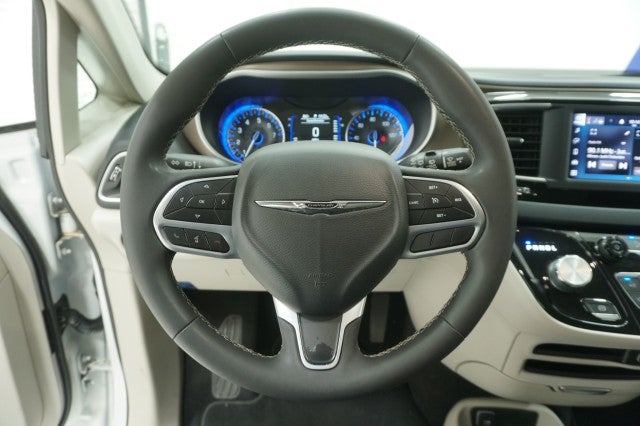 2022 Chrysler Voyager (fleet-only) LX