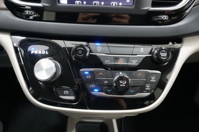 2022 Chrysler Voyager (fleet-only) LX