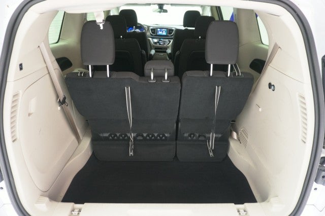 2022 Chrysler Voyager (fleet-only) LX