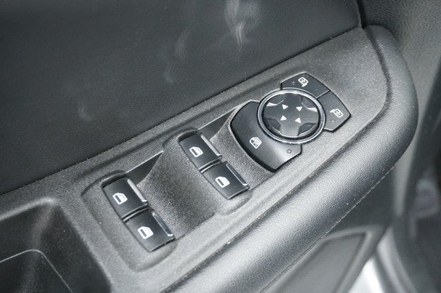 2023 Ford Edge SE