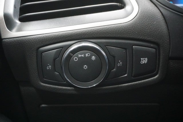 2022 Ford Edge SE