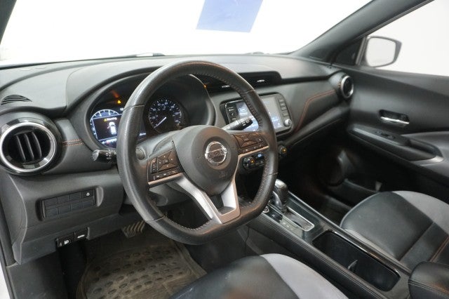 2021 Nissan Kicks SR