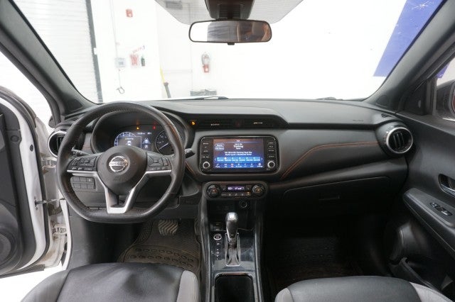 2021 Nissan Kicks SR