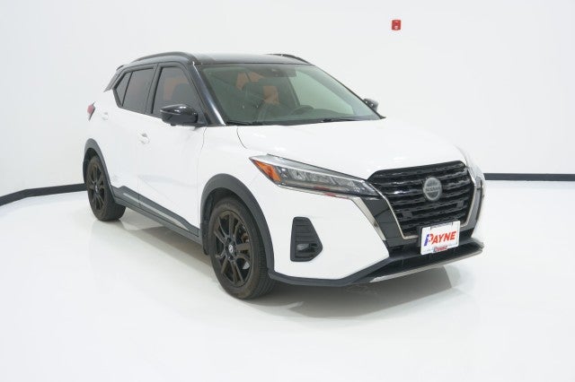 2021 Nissan Kicks SR