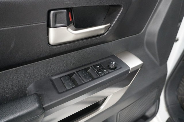 2024 Toyota Tundra 4WD SR5