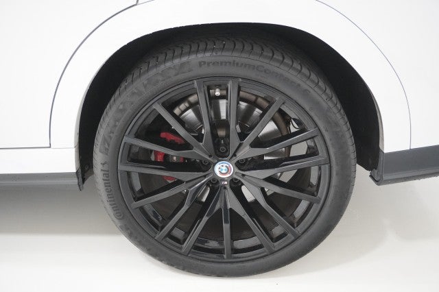 2023 BMW X6 M50i