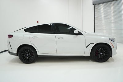 2023 BMW X6 M50i