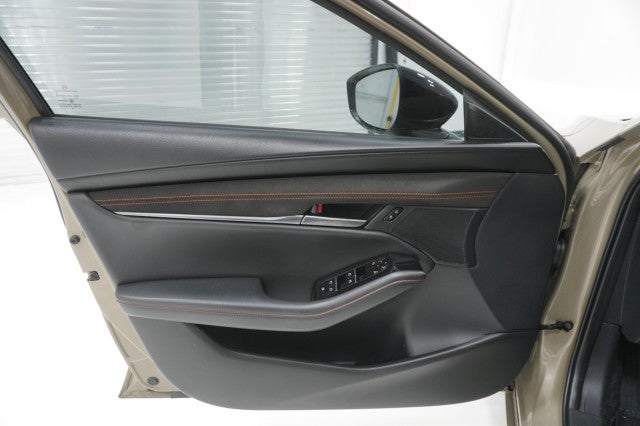 2024 Mazda Mazda3 Hatchback 2.5 Carbon Turbo