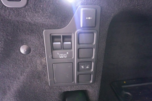 2025 Land Rover Discovery S