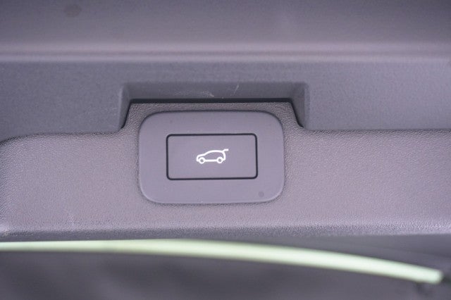 2025 Land Rover Discovery S