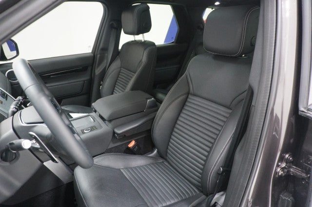 2025 Land Rover Discovery S