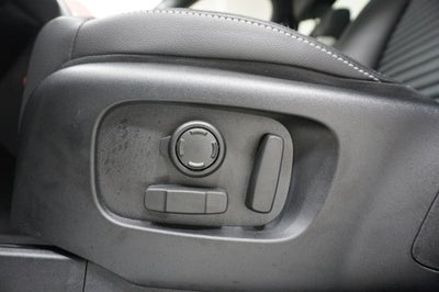 2025 Land Rover Discovery S