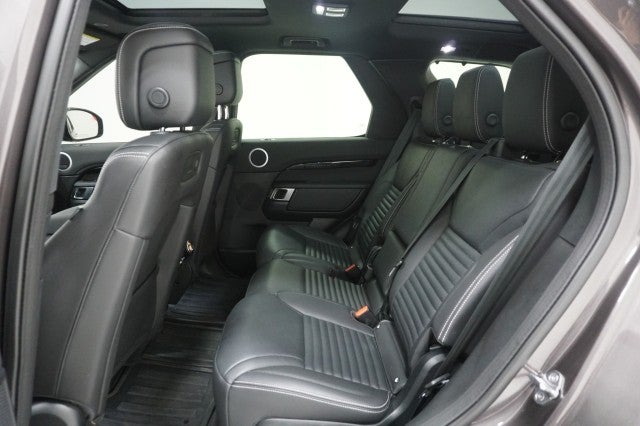 2025 Land Rover Discovery S
