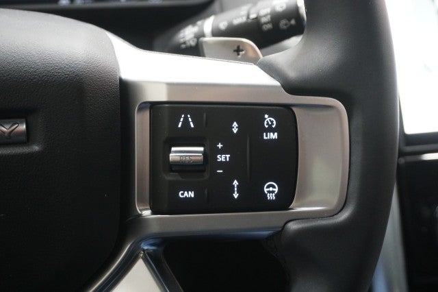 2025 Land Rover Discovery S