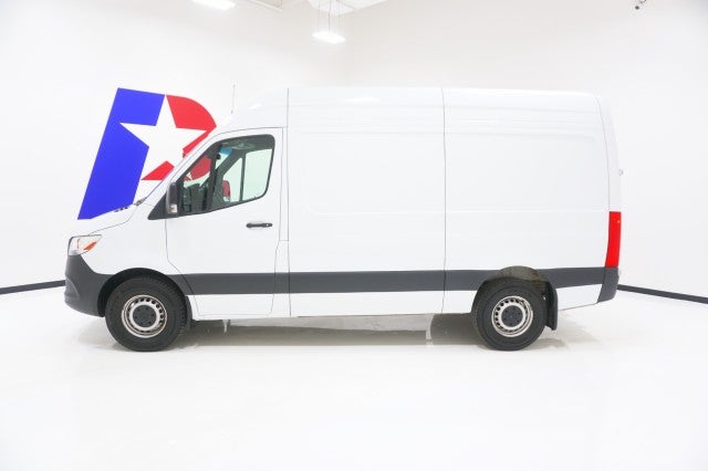 2025 Mercedes-Benz Sprinter Cargo Van 144 WB Standard Roof Cargo