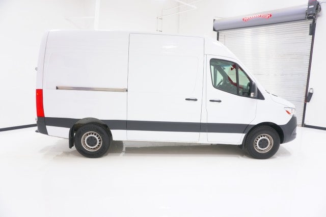 2025 Mercedes-Benz Sprinter Cargo Van 144 WB Standard Roof Cargo